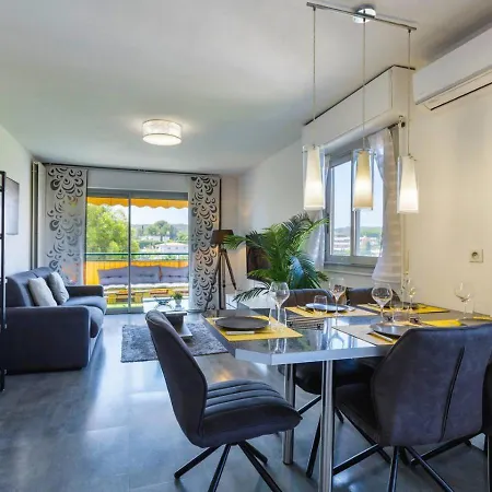 2 Ch Vue & Montagne, Terrasse, Parking Apartament *